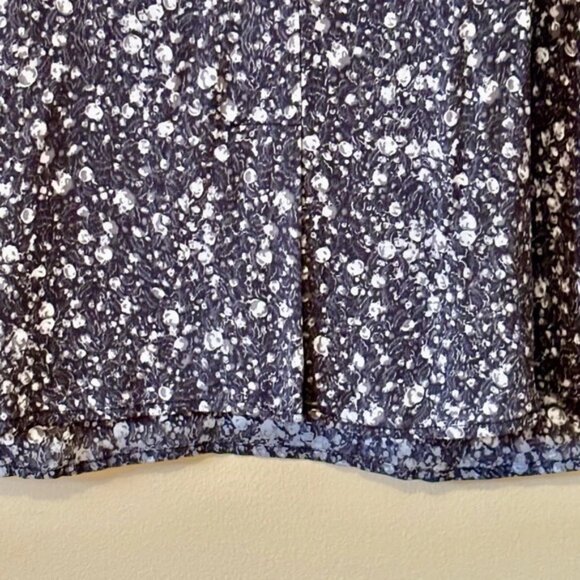 Theory Holt Renfrew 100% Silk Grey White V Neck Sleeveless Tunic Size US Medium - Picture 4 of 5